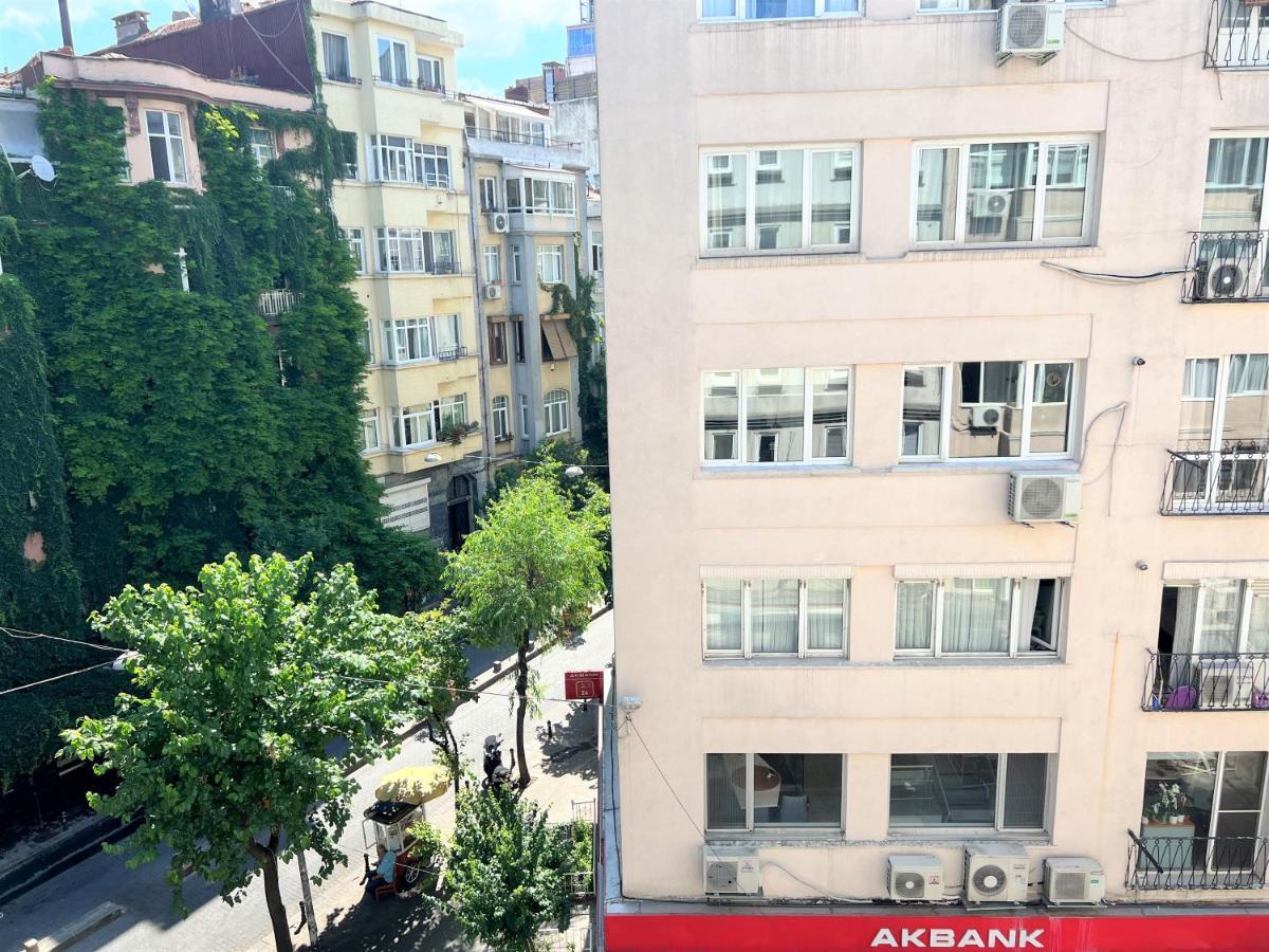 Wonder Homes- Cozy Flat, 2Br, Terrace, Cihangir, Frz3 Istanbul Eksteriør billede