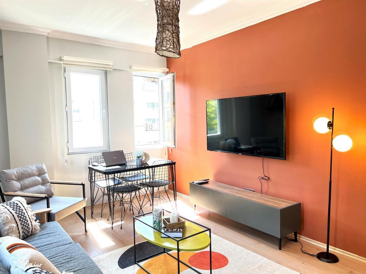 Wonder Homes- Cozy Flat, 2Br, Terrace, Cihangir, Frz3 Istanbul Eksteriør billede
